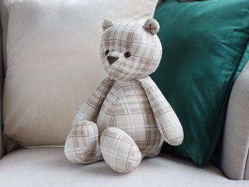 Checkered brown teddy bear