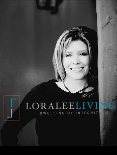 A photo of Loralee, the creator of LoraleeLiving