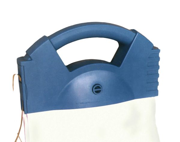 Manija con sistema de seguridad para bolsa de transporte de caudales