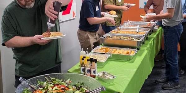 Corporate lunches for everyday meetings, corporate training, board meetings and holiday parties,