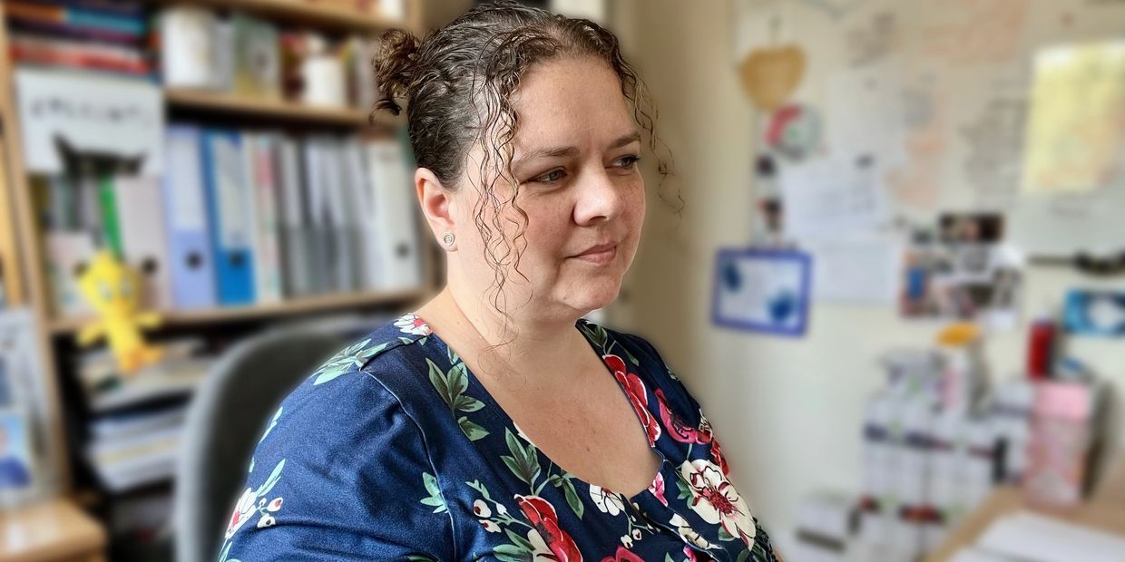 Ella Hutchings, Life Coach, getting ready for a career coaching session