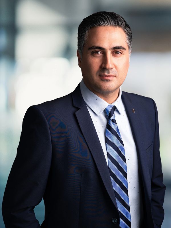Farshad Sarmad, Lawyer, Farsi, Law, Legal, Vancouver, West Vancouver, Persian, Canada