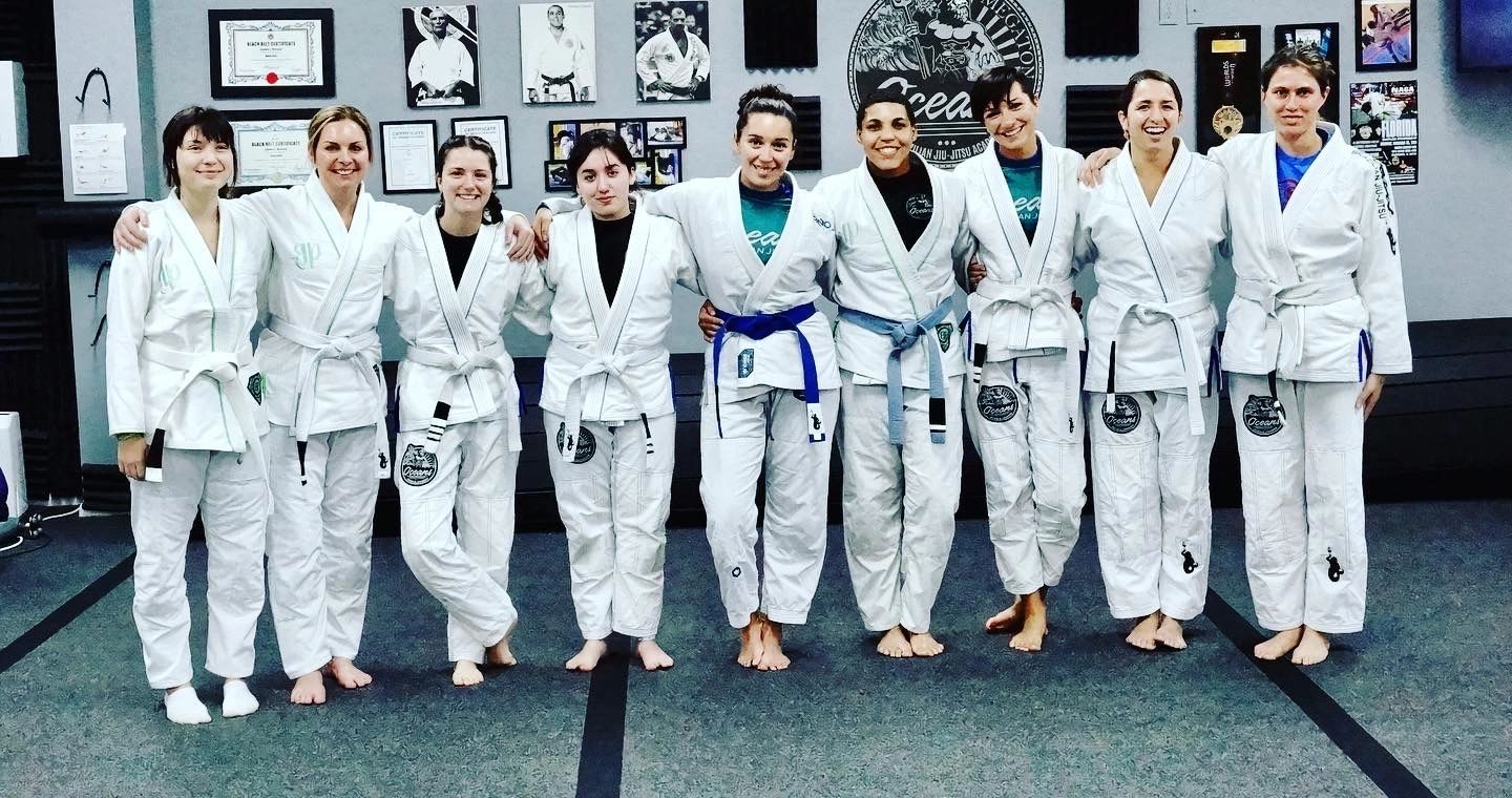 Ladies Brazilian Jiu-Jitsu / Gracie Jiu-Jitsu