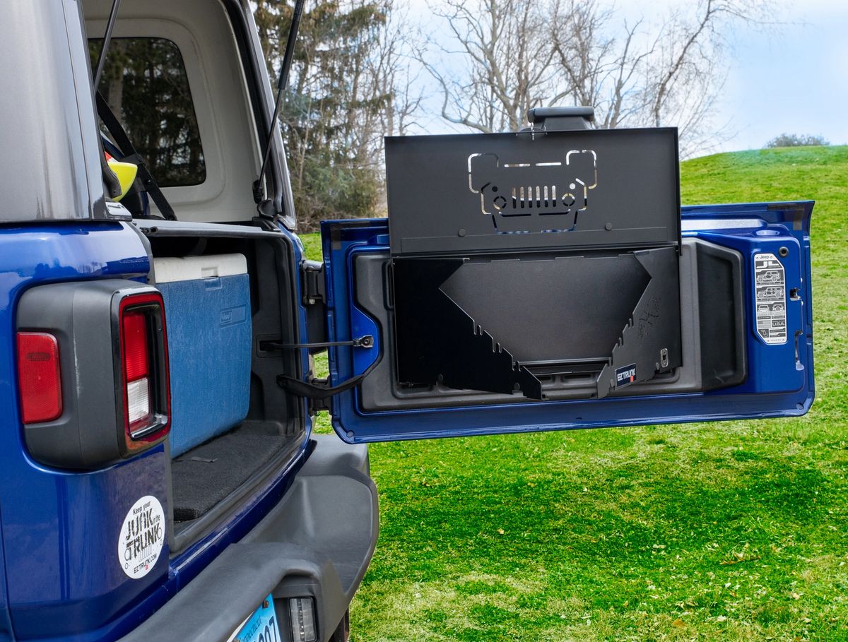 How to Install a Jeep Wrangler JL Tailgate Table