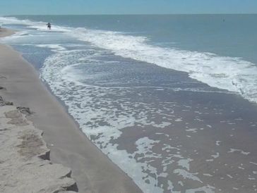 Manasota Key Beach, a great place to search for Shark Teeth in the Venice, FL area