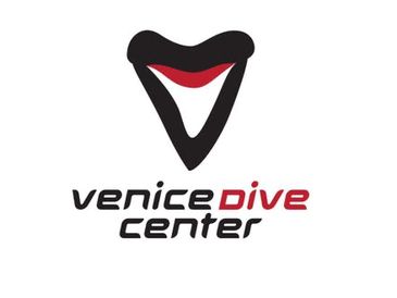 VDC is a Venice Florida Scuba Diving Charter for hunting fossils and Shark teeth and dive shop