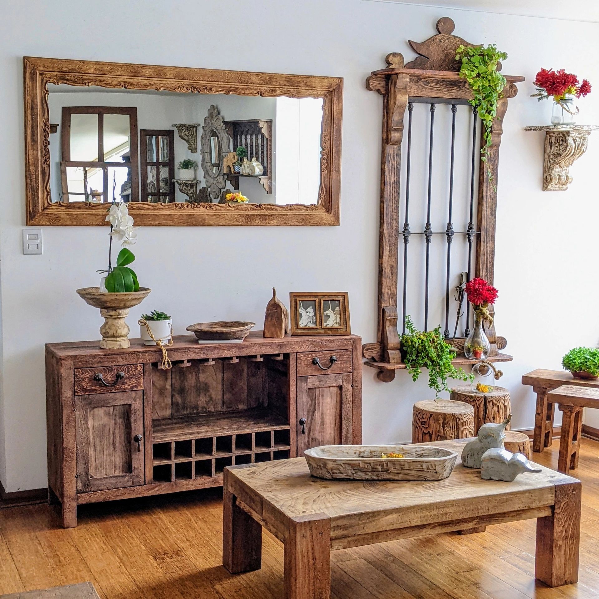 Muebles Rústicos, Madera con Historia . . . . . #Madera #muebles #Rústicos  #maderas #mueble #jardín #patio #deco #decohome #home #casa…