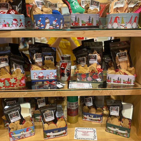 Magpies Gourmet Dog Treats Handmade All Natural Treats and Doggie Birthday Cakes