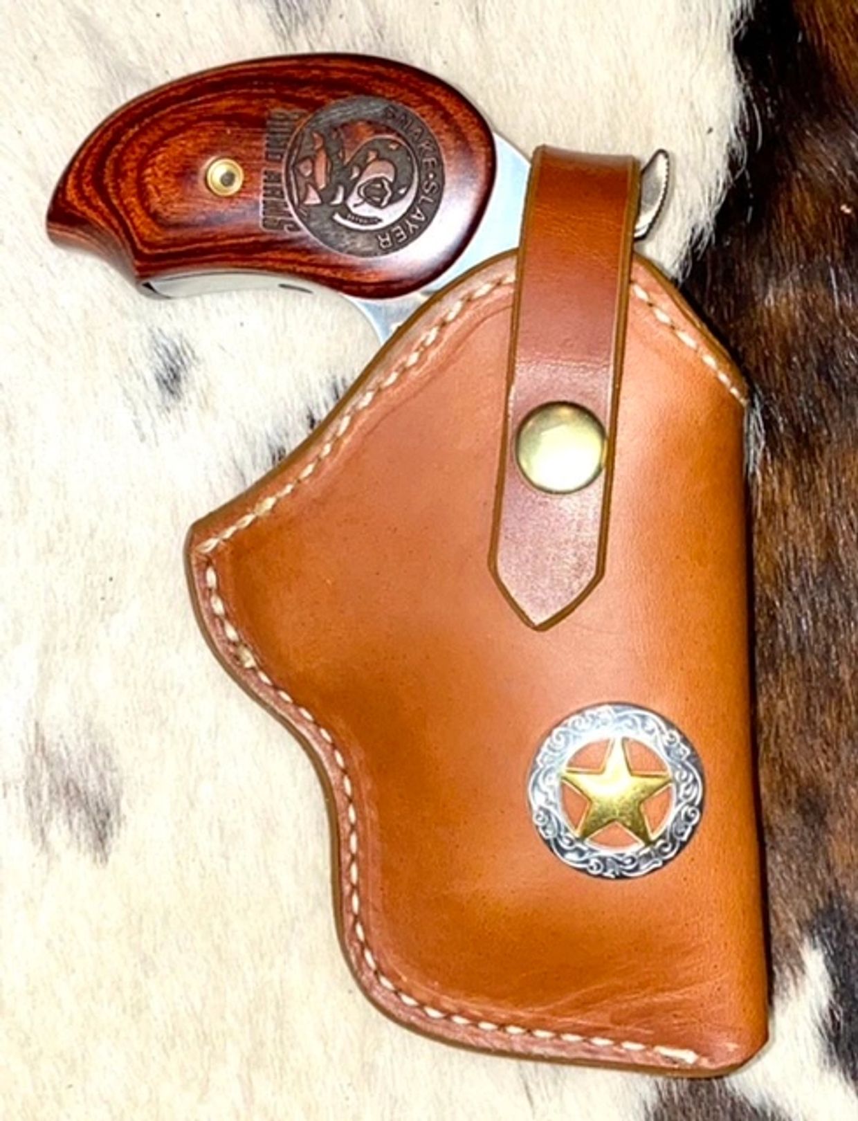 Bond Arms Snake Slayer OWB Holster with steel belt clip.