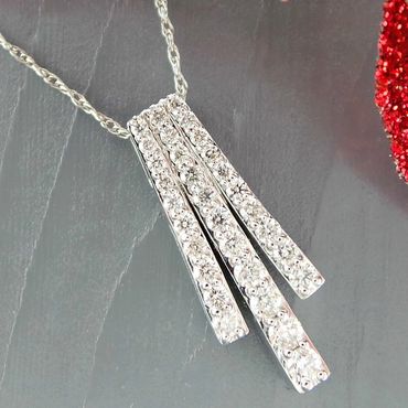 WHITE GOLD THREE ROW DIAMOND NECKLACE AND CHAIN