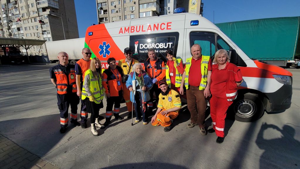 Dova Govergeviz 100-year-old World War II survivor rescued from Kyiv. Ukraine-Moldova border.