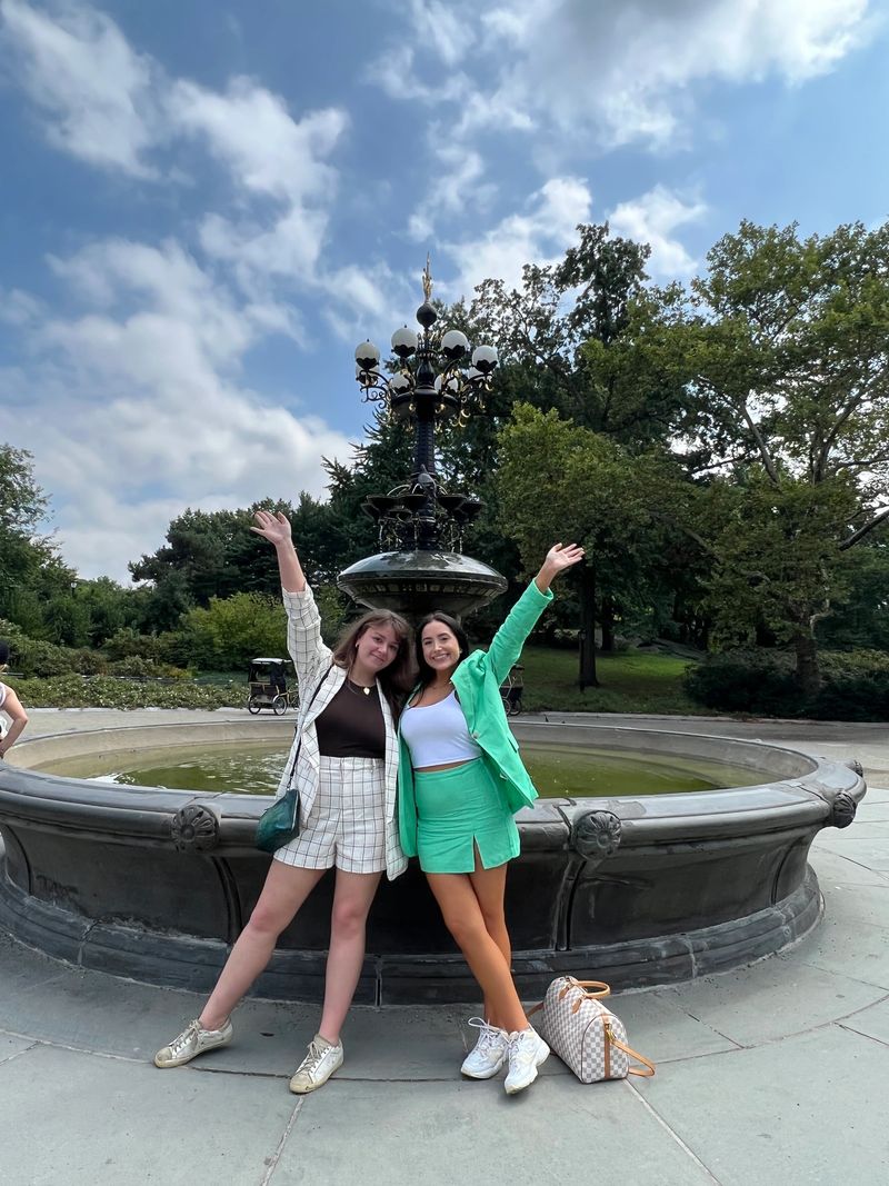 Gossip Girl Tour NYC | Exploring the Upper East Side: The Best Gossip Girl Tour in New York City
