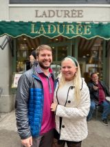 Gossip Girl Tours NYC guests on tour in Manhattan