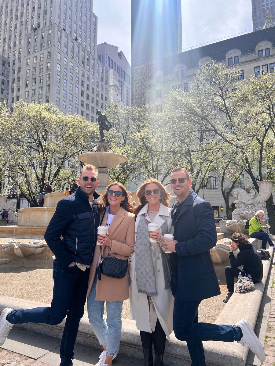 Guests on the Gossip Girl Tours NYC tour in Manhattan