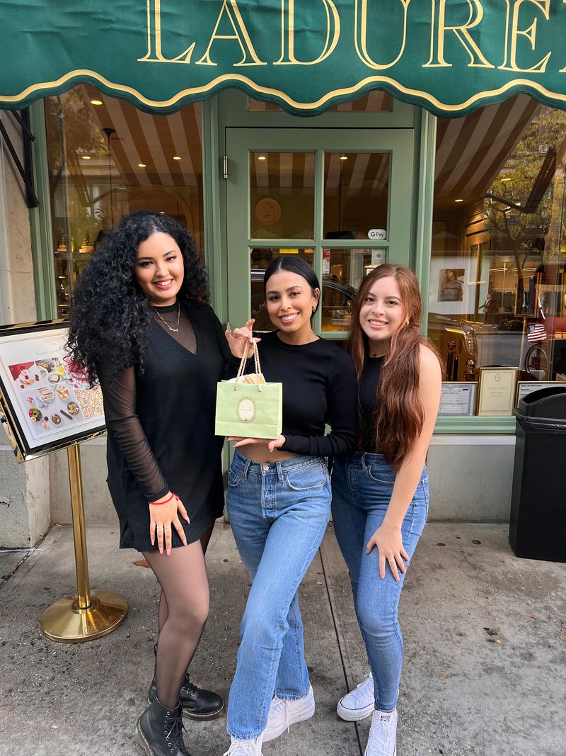 Gossip Girl Tour NYC | Exploring the Upper East Side: The Best Gossip Girl Tour in New York City