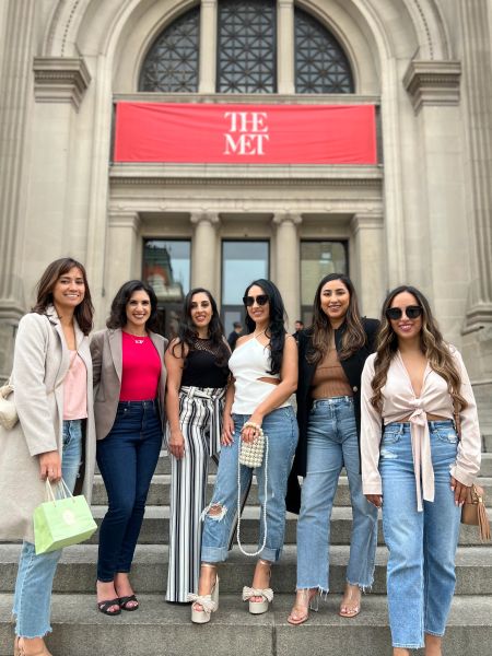 Gossip Girl Tour NYC | Exploring the Upper East Side: The Best Gossip Girl Tour in New York City