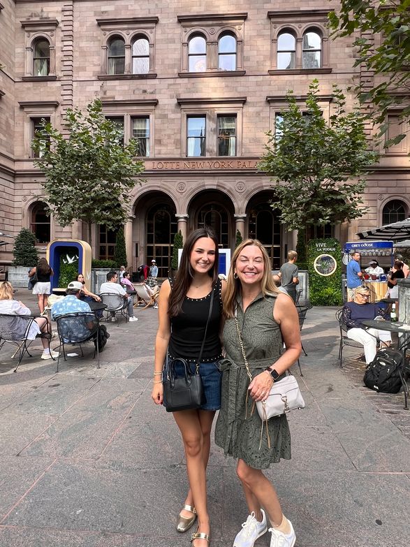 Gossip Girl Tours NYC pedicab tour photo