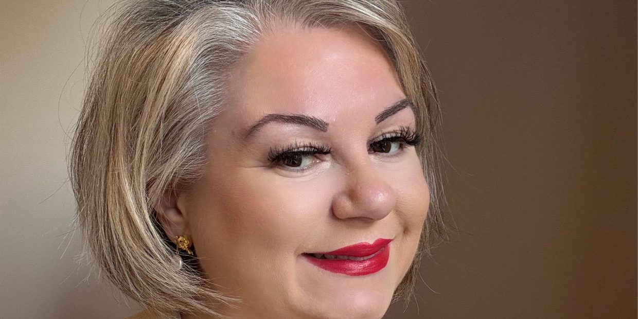 Aria Buckler is an Award Winning Elite Transformation Coach for CEOs, Public Figures and Celebrities. Founder of the Fingerprint Theory and KARRRT Emotional Release System. 