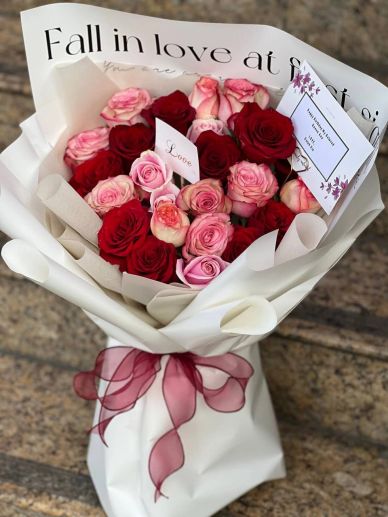  Fresh handcrafted bouquets for every celebration.