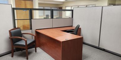 114 sq.ft. Cubicle
114 sq. ft. Cubicle = $175/month

Full service (utilities included).  
Shared com