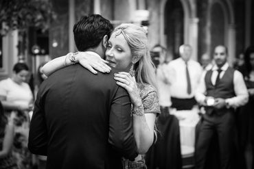 Newly married couple having thei first dance. Simon White Photography