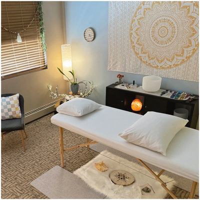 A sacred space for energy healing, reiki, intuitive readings & relaxation through hair play