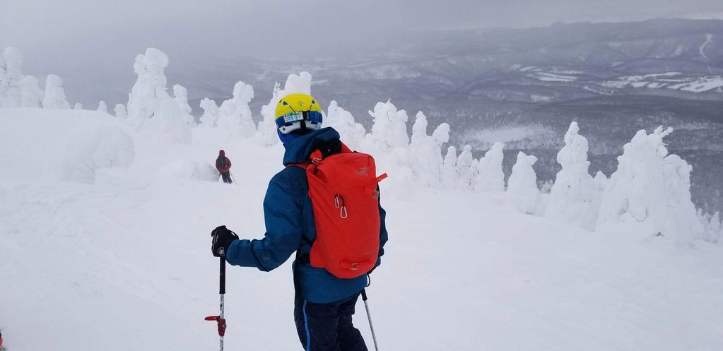 Skiers among the snow monsters at Hakkoda, Aomori
