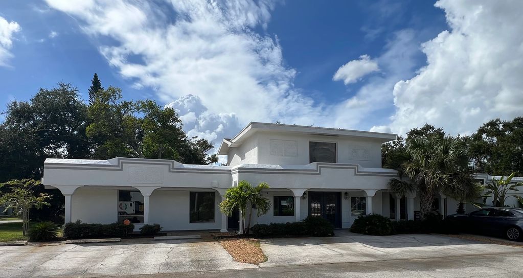 The building before any upgrades.