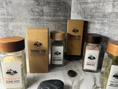 Sustainable minimalist herb and spice jar recyclable square glass with custom luxury wooden lid