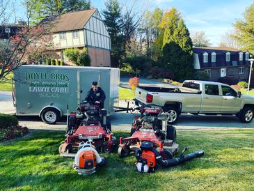Lawn care in Monroeville