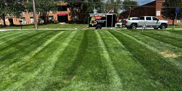 Lawn care in Monroeville, Pa 15146
909 Macbeth Drive, Monroeville