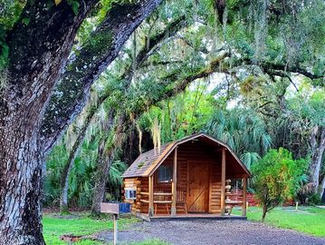 Cabin at Vero Beach Kamp