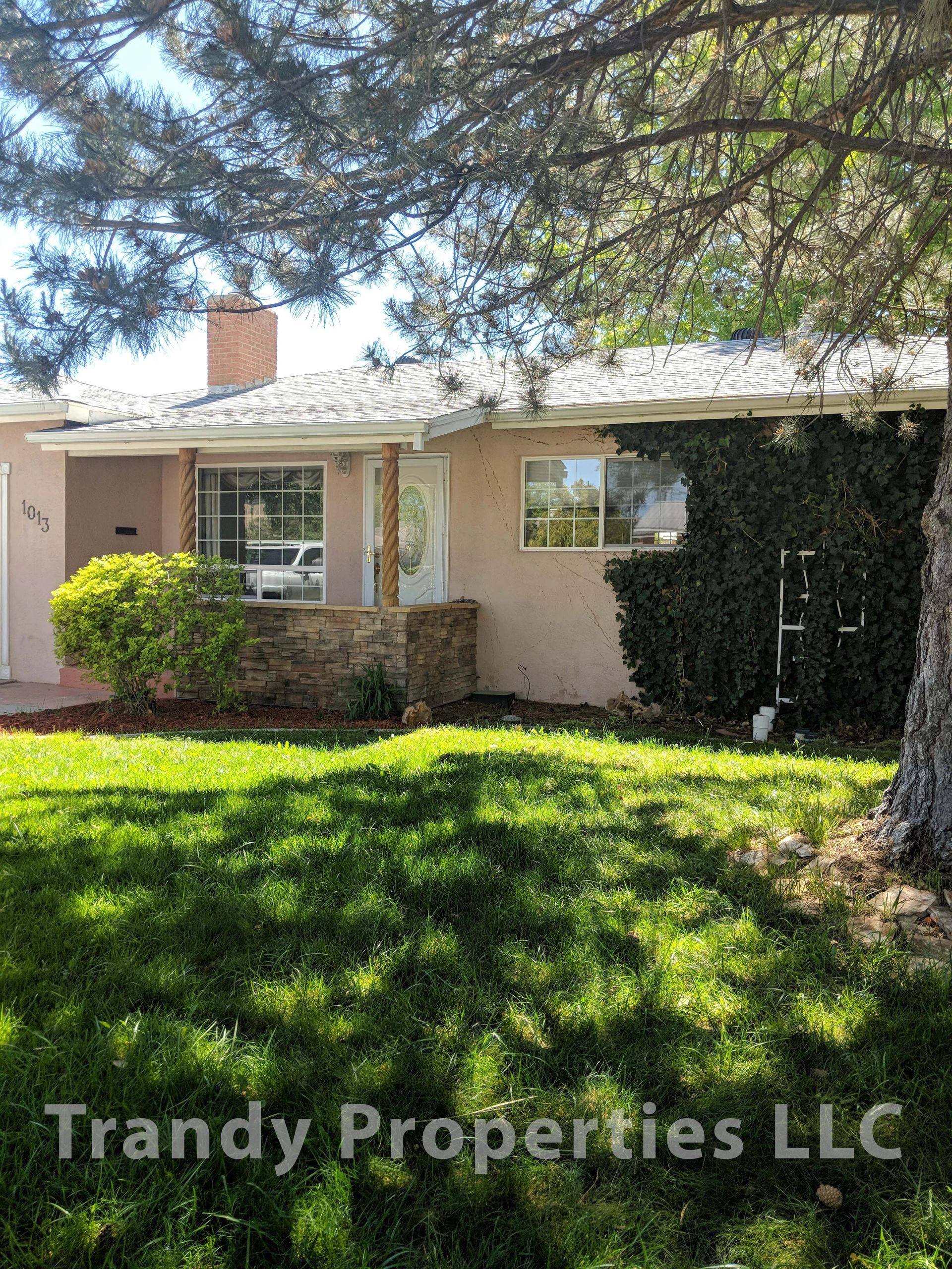 621 East 39th Street