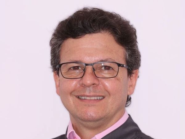 Jairo Bueno fundador DORA approach e cirurgiao dentista