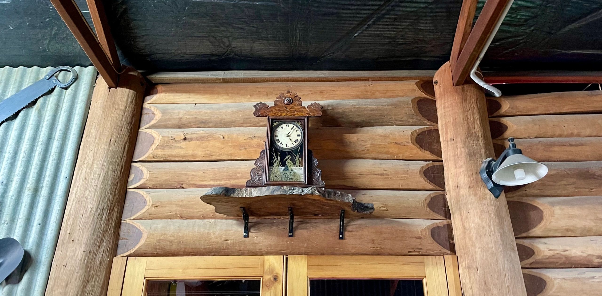 The old clock remains today from the first fire in The Rubyvale Hotel