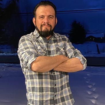 Pedro, owner of Goldeneye Builders
