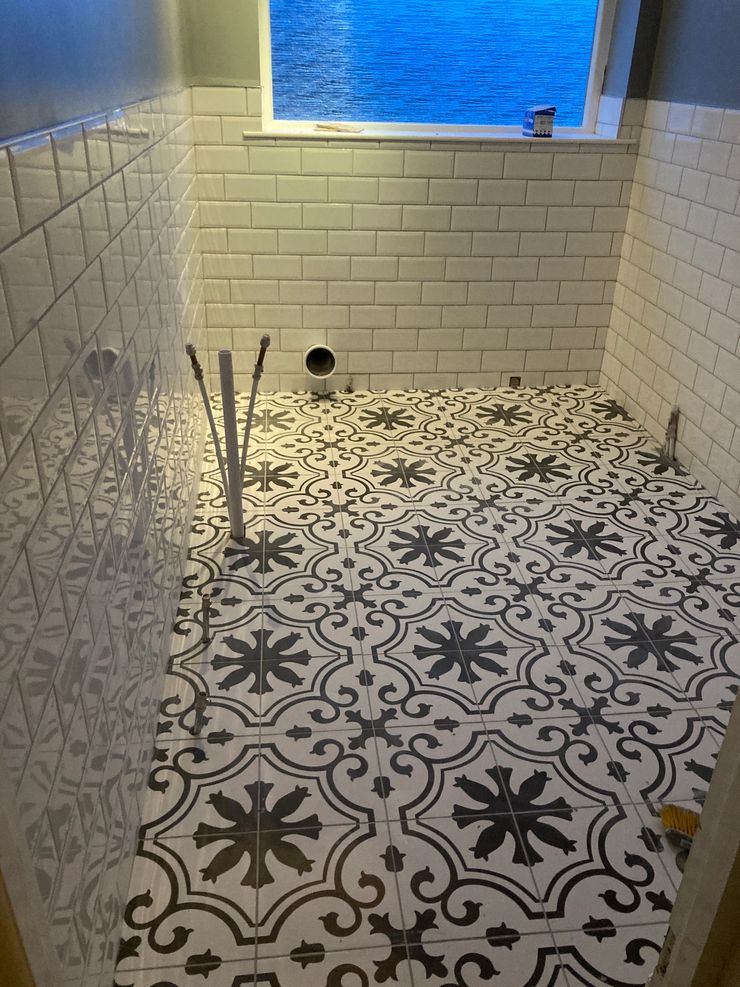 Victorian-style bathroom refurbishment by IK Master Build Ltd Bolton