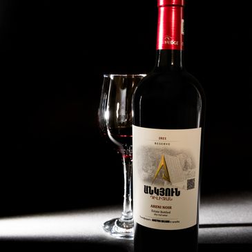 Wine bottle, wine product photography, promo video, promotional video for Ankyun. 