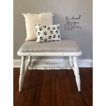 Amy Howard One Step paint in Bauhaus Buff.