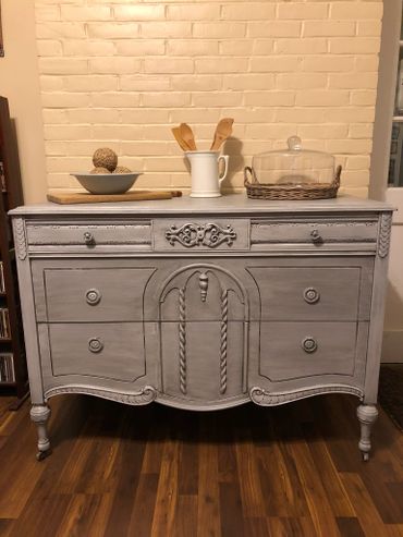 Paint/glaze finish.