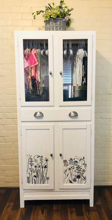 Amy Howard One Step paint in Bauhaus Buff with ink transfer and gel art ink accents.