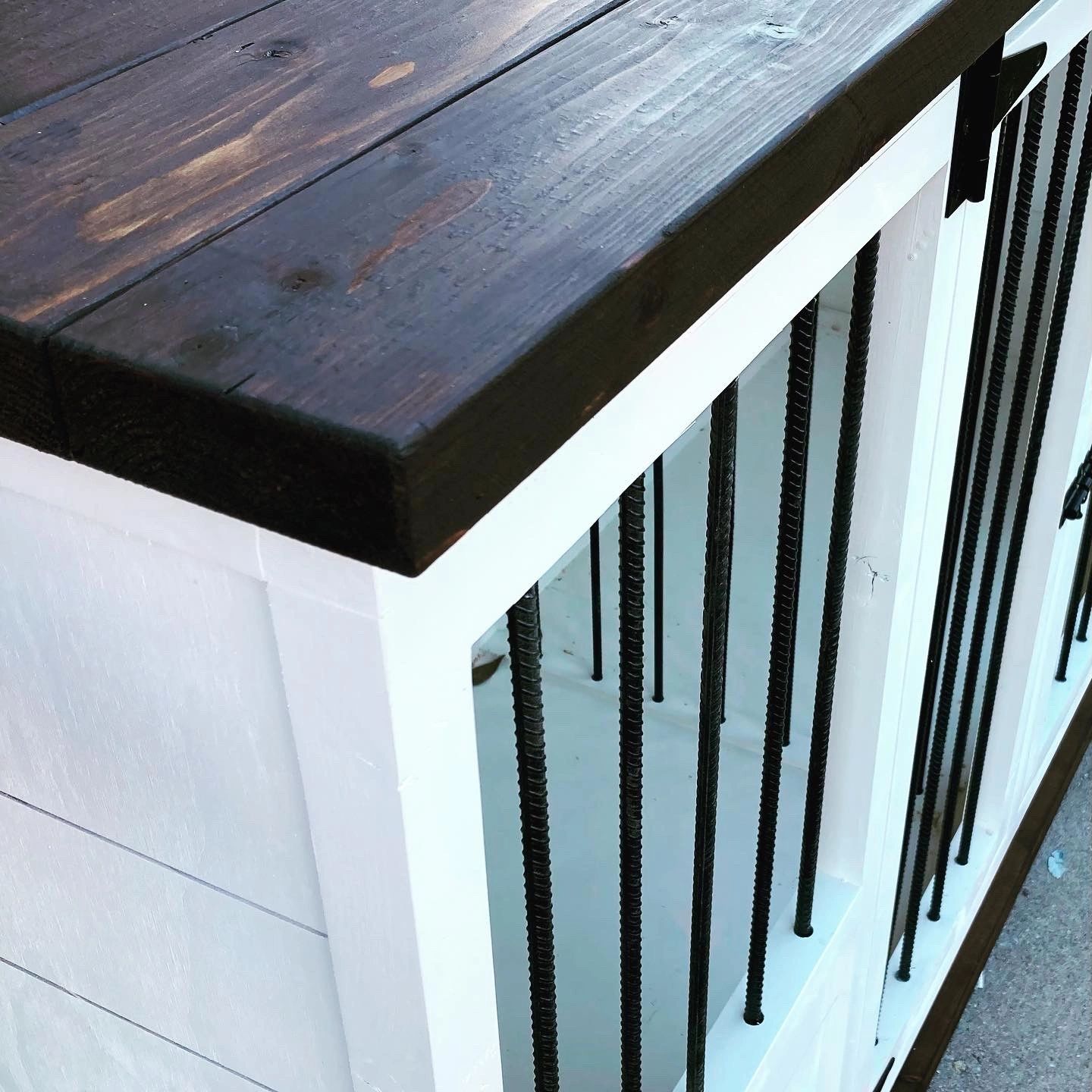 CUSTOM CANINE CONDOS