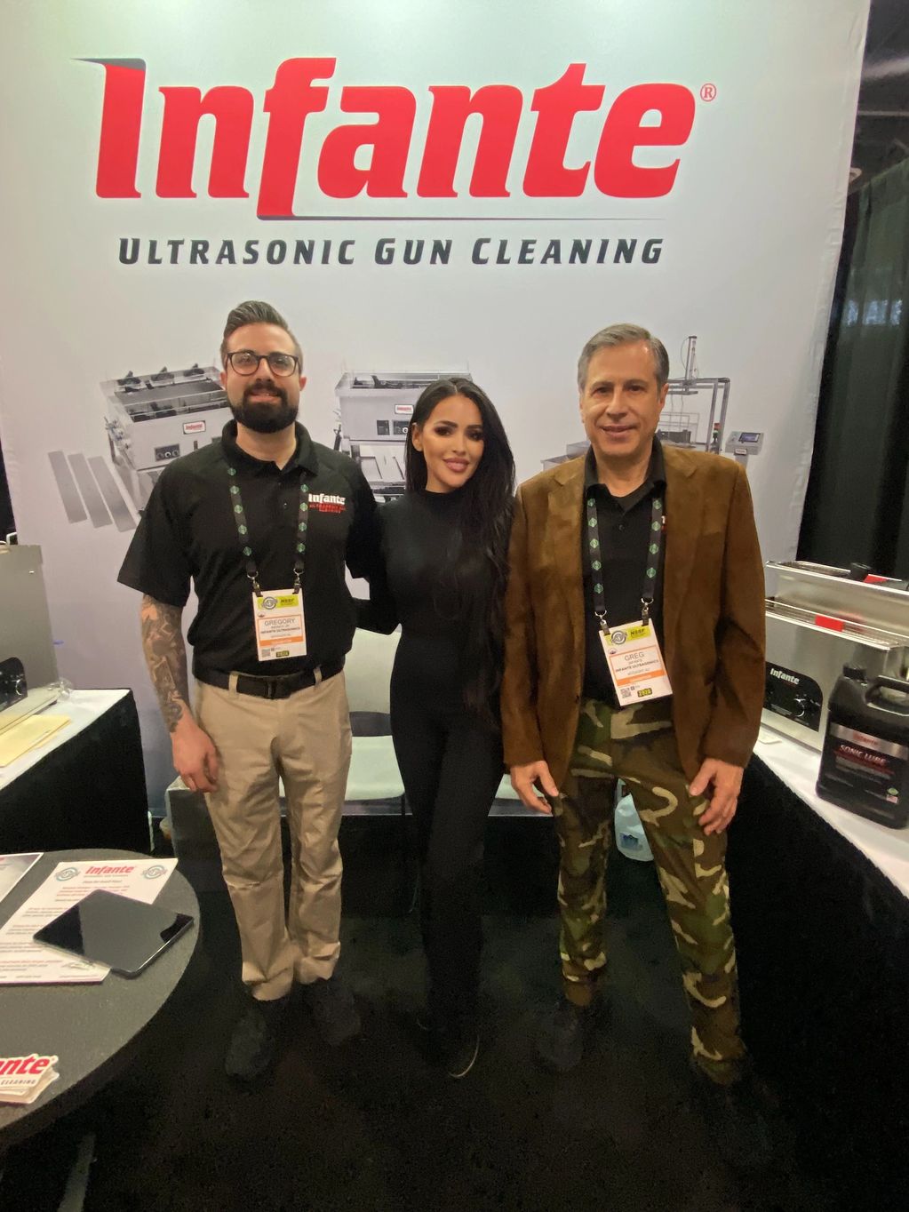 booth models, exhibit, Las Vegas conventions, nab, ces, infocom, booth hostess, lead generating, gre