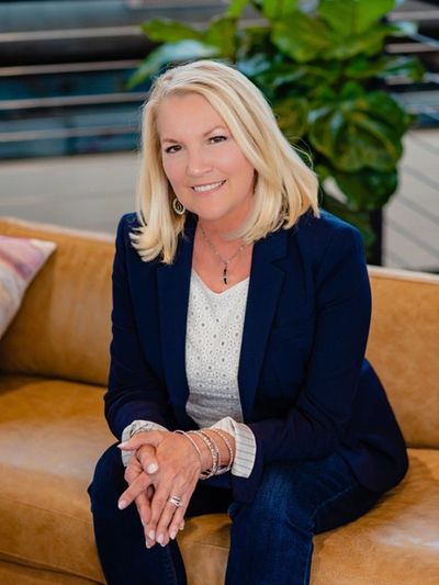 Photo of Deborah Hawkins