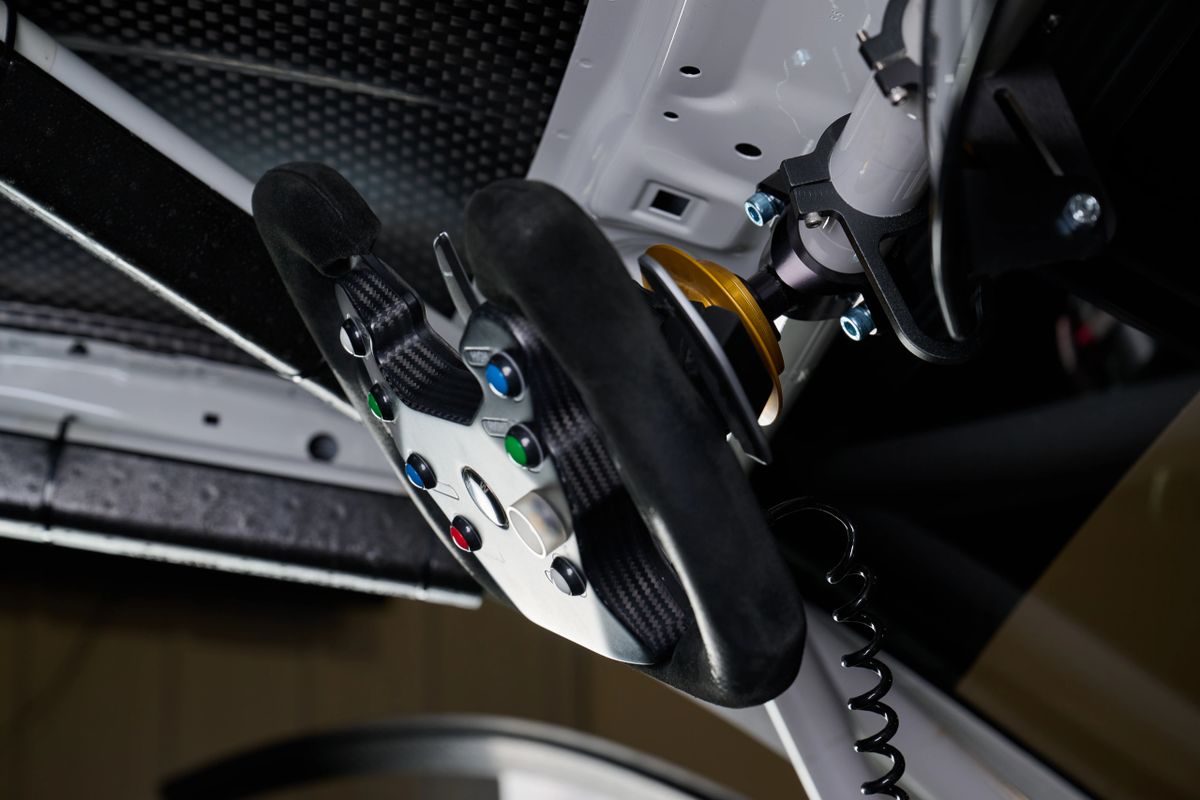 X-Rator Quick Release Steering Wheel with Race Connector main image 1