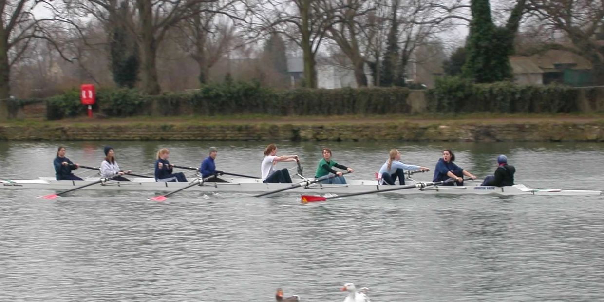 Oxford women's rowing team. Photo credit:  Shana Montrose, Confluescent Consulting