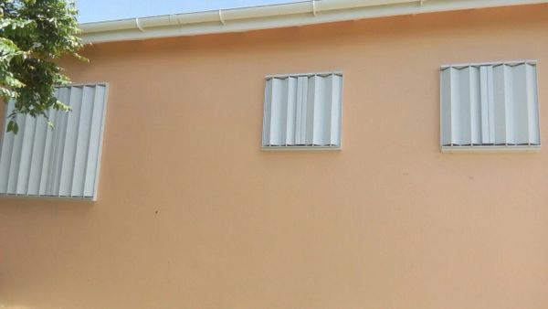 Accordion shutters