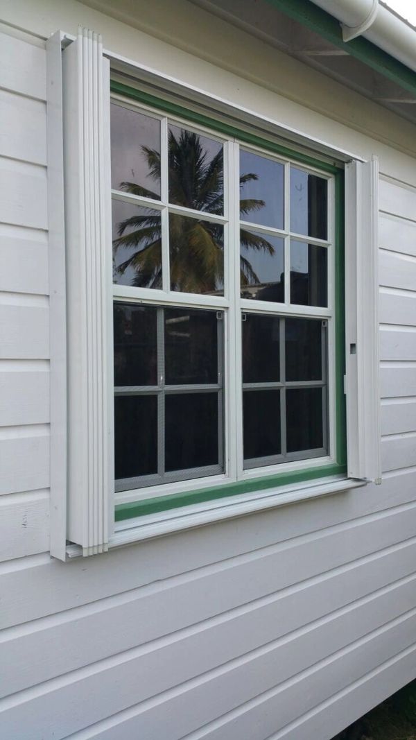 Accordion shutters