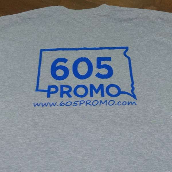 Gray t-shirt with blue "605 PROMO" logo and website.