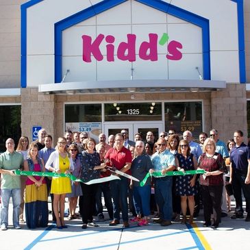 opening new kidd's in the future. dedicated to great service, friendly employees, clean and fresh